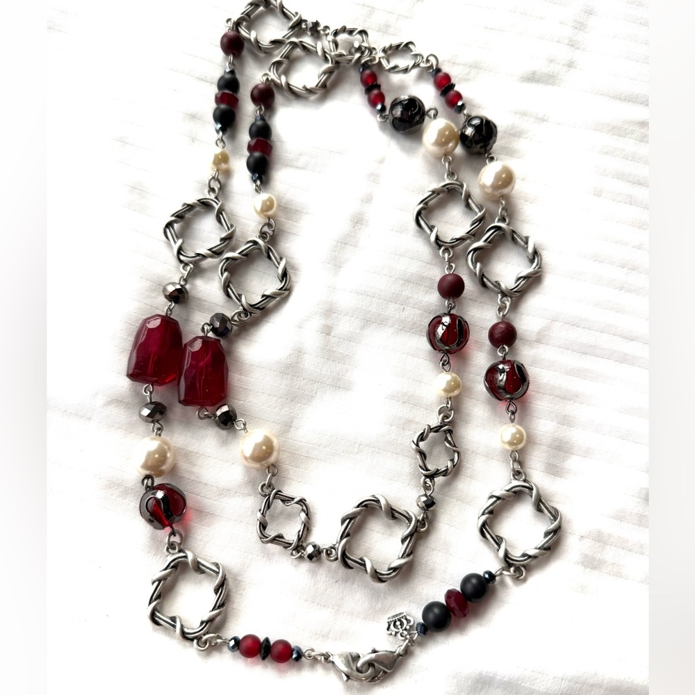 Premier Designs silver, white and burgundy beaded necklace